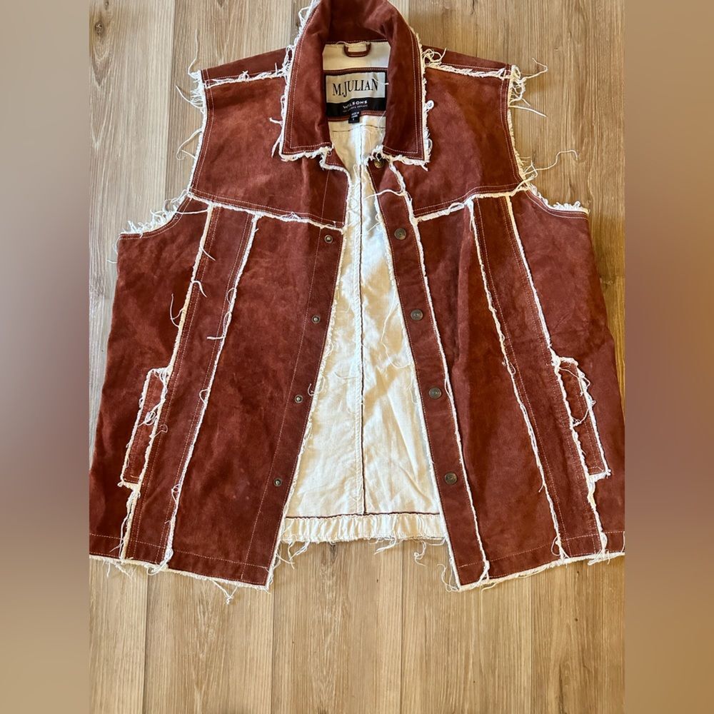 Wilson’s M. Julian Distressed Leather Vest L
